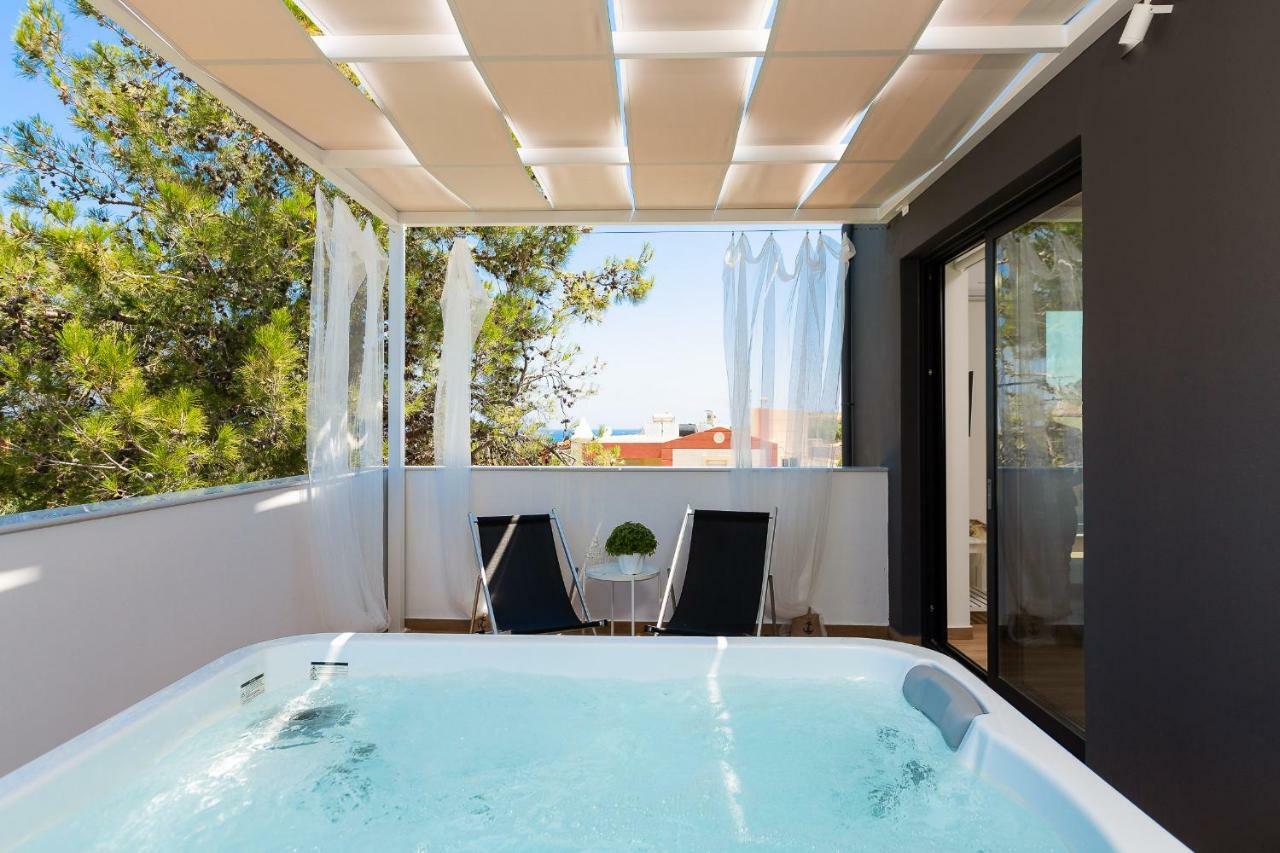 Nisos Villa, Pool & Heated Spawhirlpool, Walking To Beach, By Thinkvilla Sfáka Zewnętrze zdjęcie